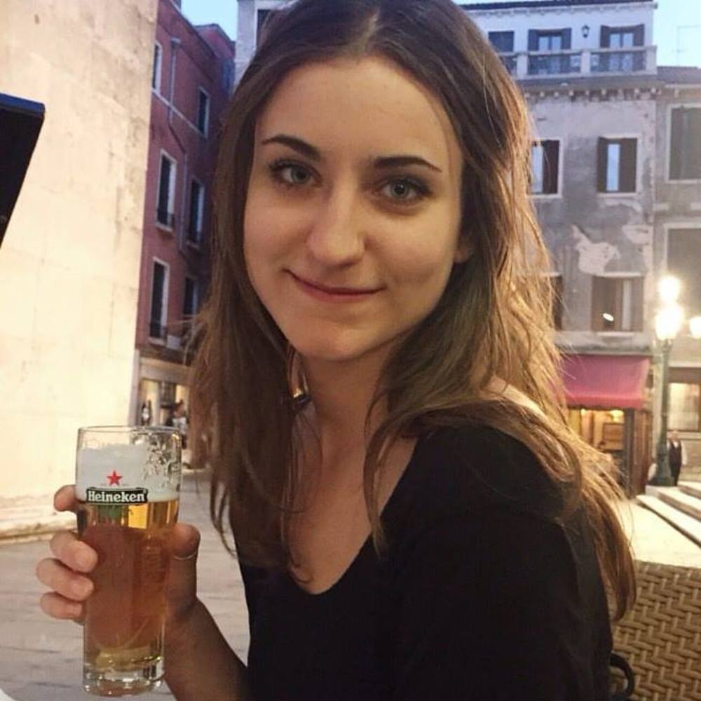 Meet your Posher, Cristina